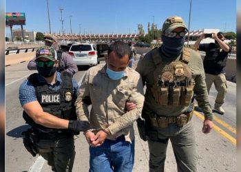 Expulsan de EU a homicida prófugo