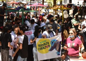 Cientos de personas protestan en Los Mochis, Sinaloa, para exigir justicia por el asesinato del perrito Rodolfo Corazón