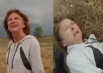 Policía le rompe el brazo a ancianita con demencia que olvidó pagar en un supermercado | Video