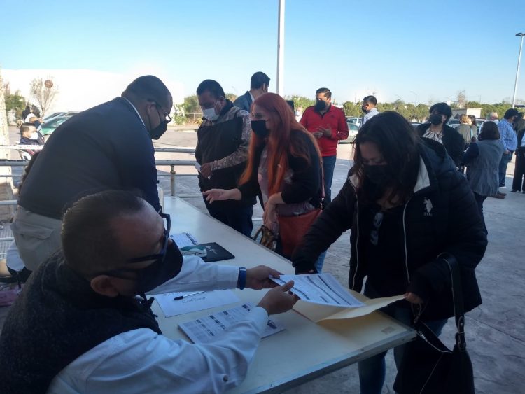 Maestra de estilismo quiso aplicarse vacuna anti Covid