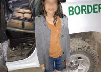 Soldados salvan de morir a una niña salvadoreña no acompañada