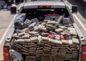 Interceptan más de 300 mil dólares en mariguana