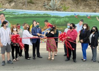 Inauguran el mural más grande de Laredo