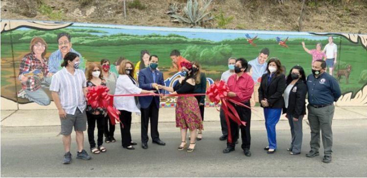 Inauguran el mural más grande de Laredo