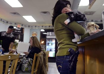 Avanza proyecto de ley para uso de armas sin permiso, en Texas