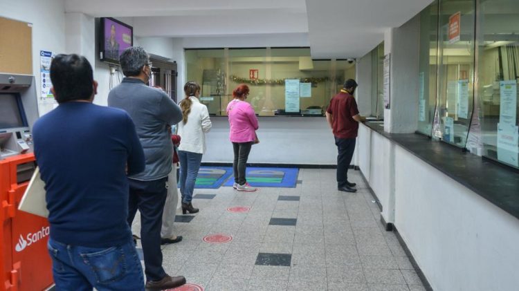 Abiertos viernes y sábado módulos de pago de Predial