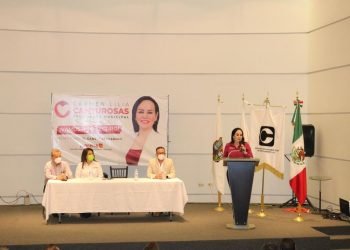 Carmen Lilia se compromete a impulsar a constructores locales