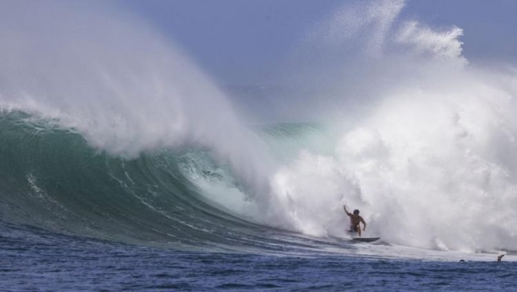 Vacaciones de familia en Hawái terminan con un niño muerto por Covid-19