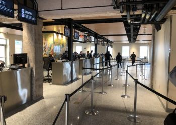 Confiesa ex agente que ayudó a ilegal