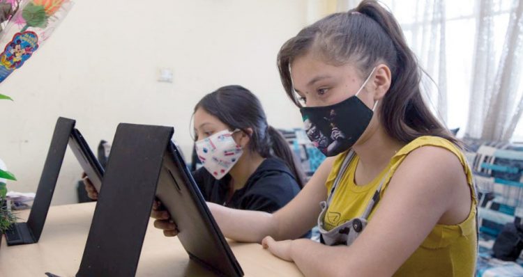 Podrían reprobar unos 2 mil estudiantes