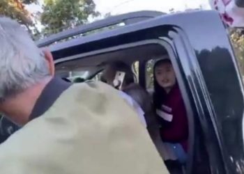 “A chingar a su madre”: hijo de Mireles corre a la viuda de su padre en campaña