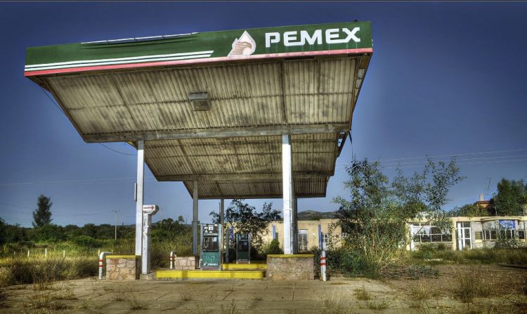 Gasolineras abandonadas, una bomba de tiempo