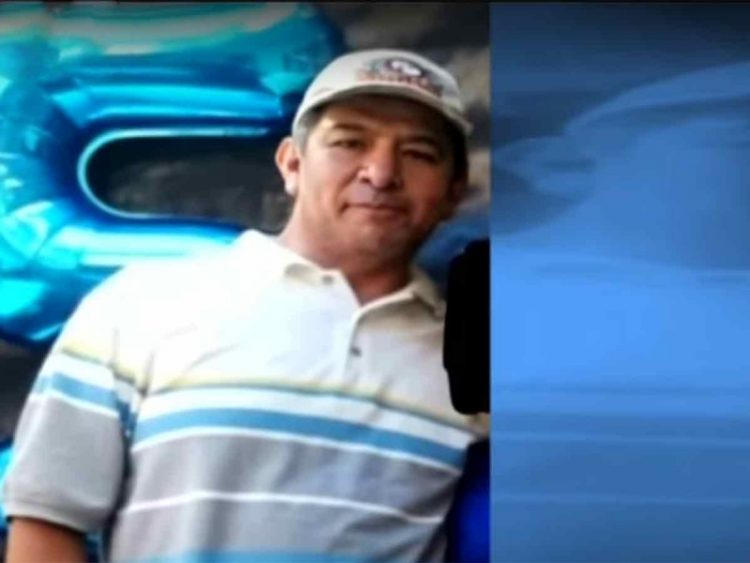 No ha despertado ni un instante para enterarse del derrumbe del tren en el que viajaba