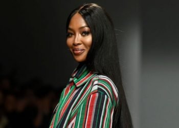 Naomi Campbell da a luz por primera vez a los 50 años
