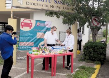 Realizan colecta para damnificados