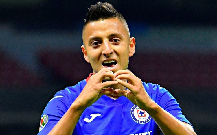 ‘Piojo’ Alvarado le dedica el título del Cruz Azul a su hija