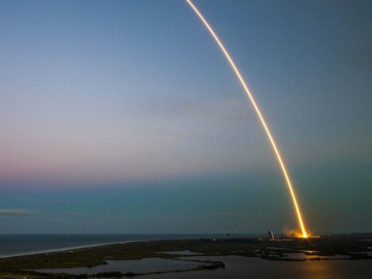 ¿Qué pasa con el cohete fuera de control que caería en la Tierra? China ya habló