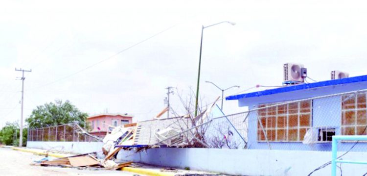 Resultaron dañadas 100 escuelas por la tormenta