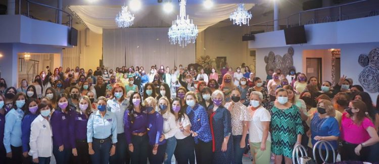 Usaré la política para apoyarlas, asegura Yahleel a mujeres trabajadoras