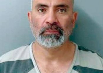 Intenta asesinar a mujer a cuchilladas