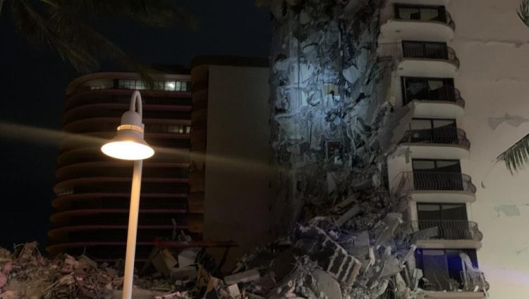 Captan desplome de edificio en Miami; reportan un muerto y 99 desparecidos | VIDEO