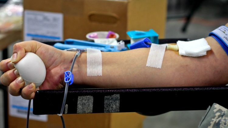 Perderán visa quienes crucen a donar plasma