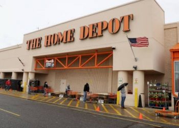 Policías detienen ‘exorcismo’ en Home Depot de Pensilvania