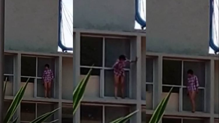 Mujer amenaza con lanzarse de un edificio del IMSS en Oaxaca | VIDEO