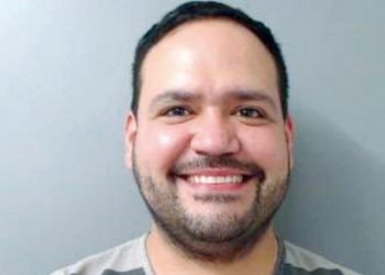 Lo arrestan por acosar a ex-novio