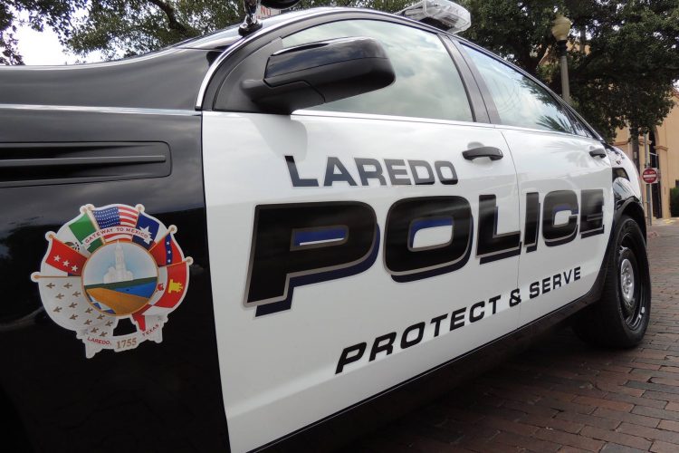 Ataca a su novia a puntapiés porque no lo dejó salir