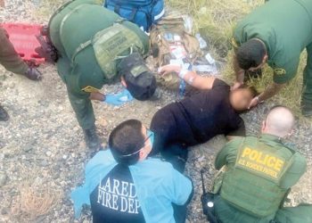 Indocumentada lesionada al subir a un tren en marcha