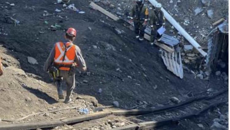 Suman cuatro cuerpos rescatados tras colapso de mina en Coahuila