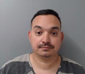 Radio despachador del alguacil es arrestado