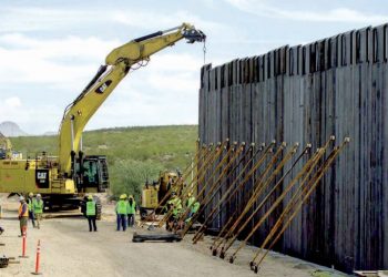 Sí habrá muro fronterizo
