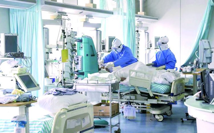 Empieza Covid a afectar a las personas jóvenes