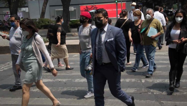 Preparan regreso de burócratas a las oficinas ante retraso en trámites