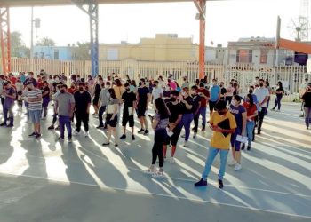 ¡Casa llena! Miles de jóvenes acuden a vacunarse