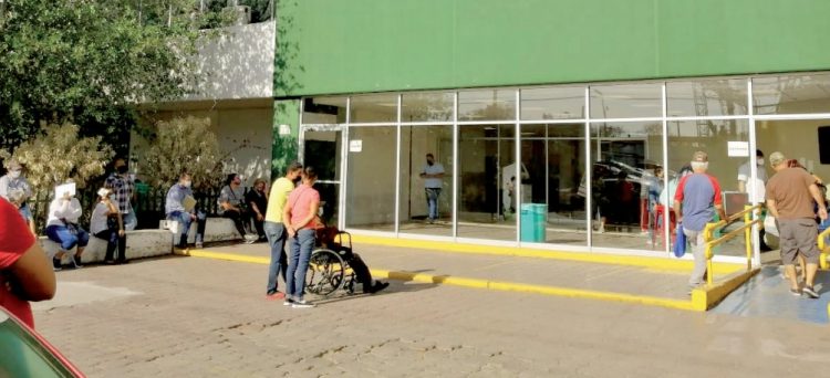 Se agrava falta de medicinas en el IMSS