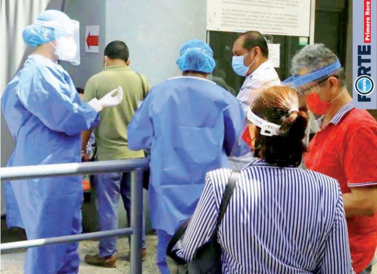 Rebrota covid en Nuevo León, contagiados 50 menores