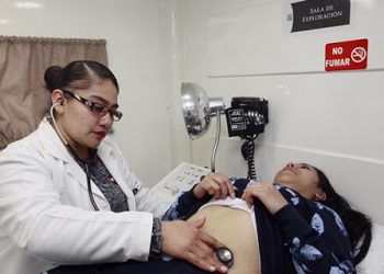 Aumenta consulta para mujeres embarazadas