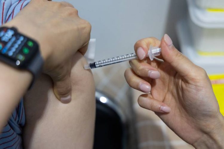 Vacuna italiana contra COVID tiene 99% de eficacia… y México busca producirla