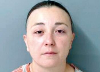 Arrestada por agredir a su ex embarazada