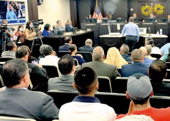 Censuran ciudadanos al cabildo y al regente por crisis del agua