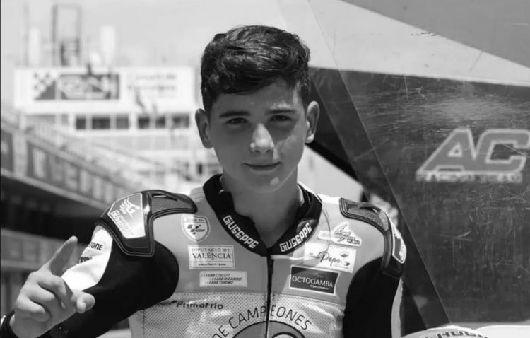 Piloto de 14 años muere en plena carrera