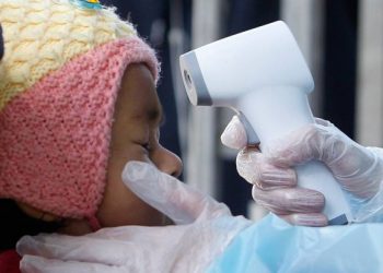 Confirman niños sospechosos de covid