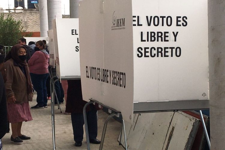 Concluye INE impresion de 93 millones de papeletas para consulta