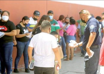 Suman 47 atenciones a jóvenes insolados en filas