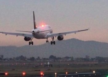 Precios en boletos de avión aumentan hasta 52% en junio