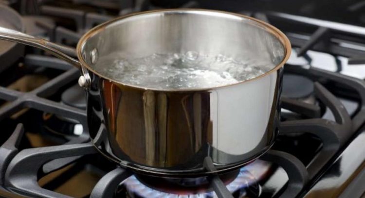 El lunes retirarán el aviso de hervir el agua