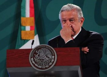 AMLO sí violó la ley electoral en la mañanera, resuelve Tribunal